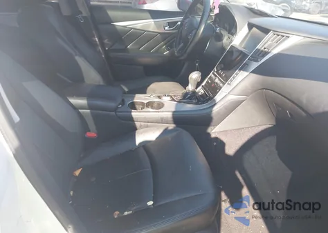 2015 Infiniti Q50 Premium z USA, uszkodzony, nr VIN JN1BV7AP7FM333153